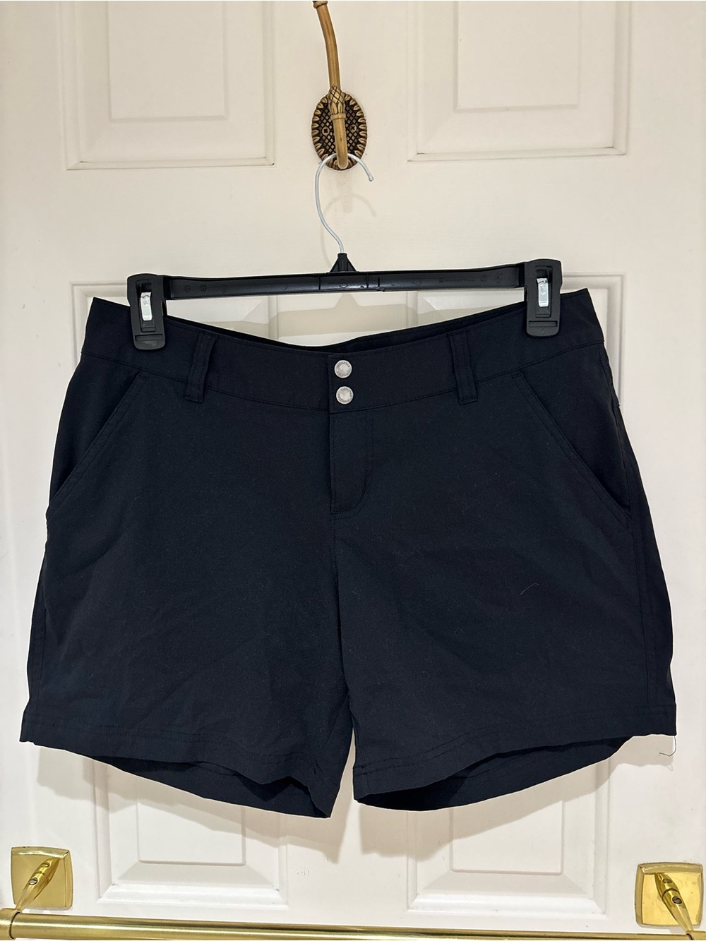 Columbia Women's Black Oni-Shirld repellency Shorts